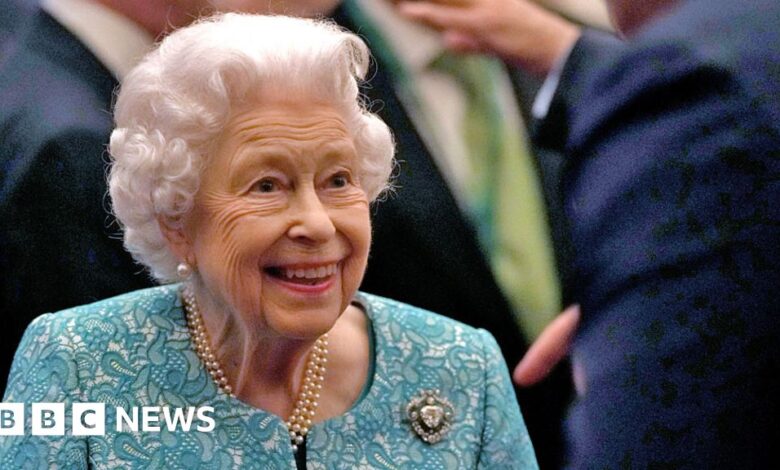 122646909 queen reuters.jpg