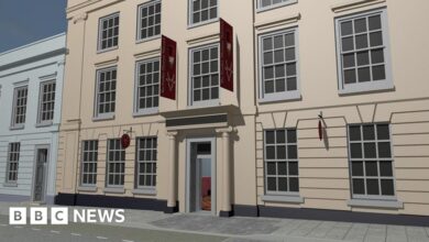 124878025 streetentrance.jpg