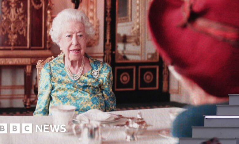 125273818 queen screenpa cut2.jpg