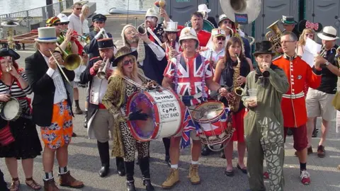 Ventnor Comic Jazz Band Ventnor Comic Jazz Band