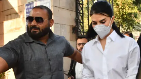 Alamy Jacqueline Fernandez in court in November 2022